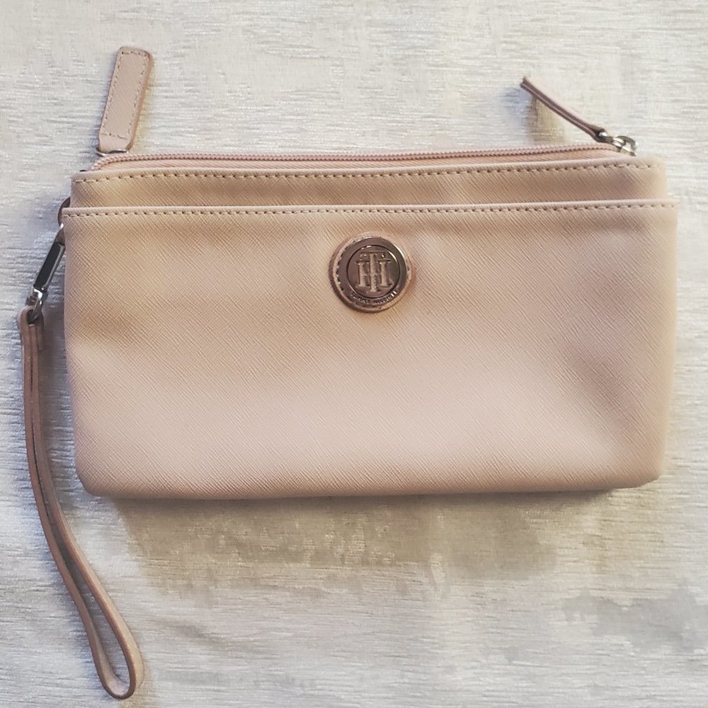 Tommy Hilfiger Pink Wallet